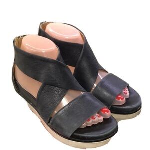 Eileen Fisher Sport Platform Sandals in Black Size 7.5 Zipper Back